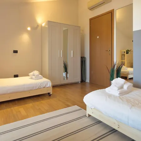 Homeby, Casa Betta * Milánó